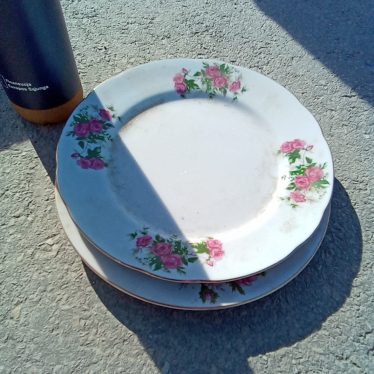 2 lėkštės