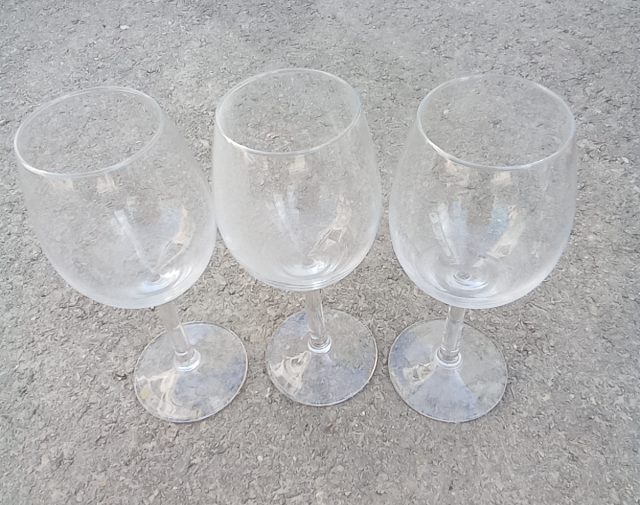 3 taurės