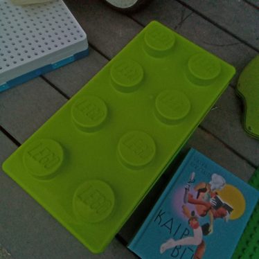 Lego kaladeles