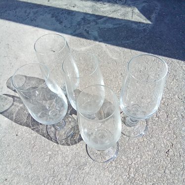 5 taurės