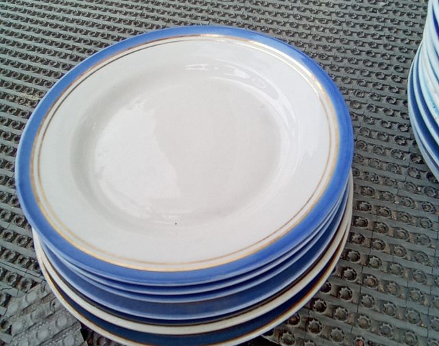 6 lėkštės