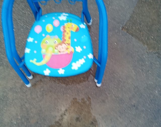 2 kėdutės