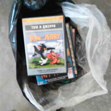 DVD kompaktai