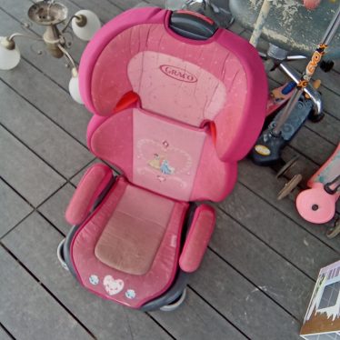 Automobilinė kėdutė