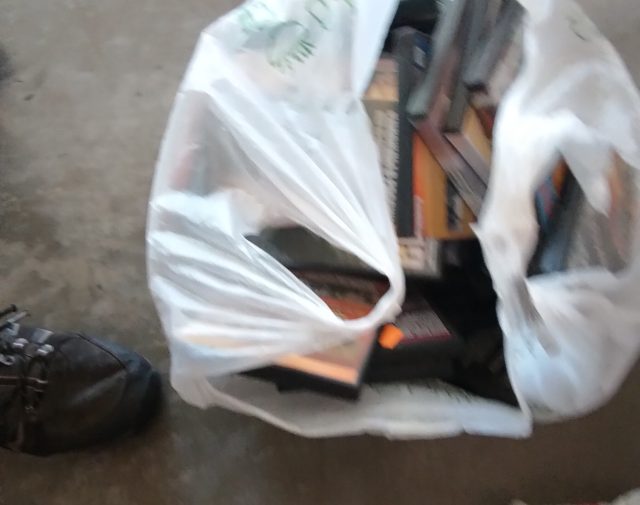 DVD kompaktai