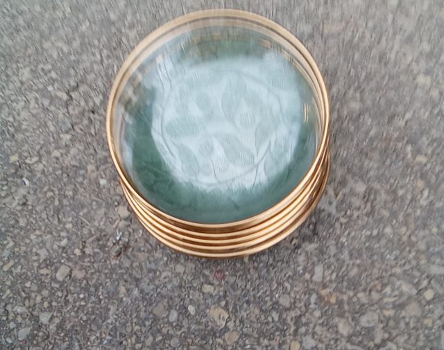 6 lėkštutės