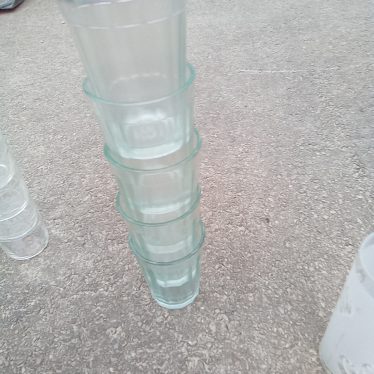 5 stiklinės
