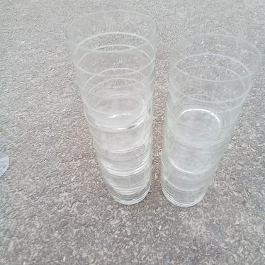 7 stiklinės